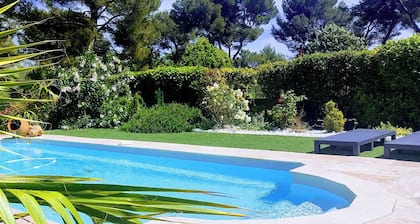 VILLA BETWEEN MARSEILLE AND CASSIS ⛱️
