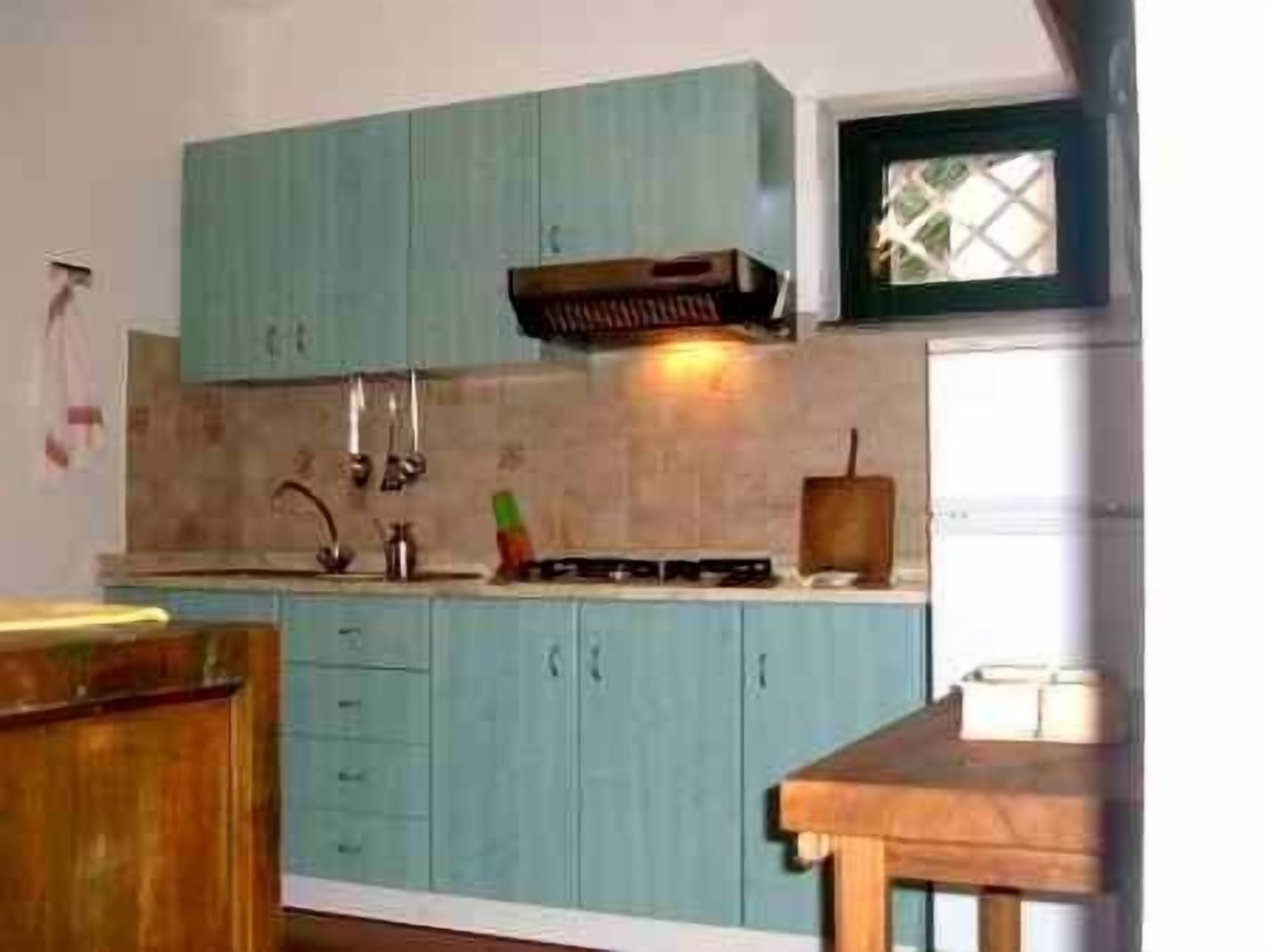 Wonderful Villa surrounded by lush greenery - Beach close peaceful location