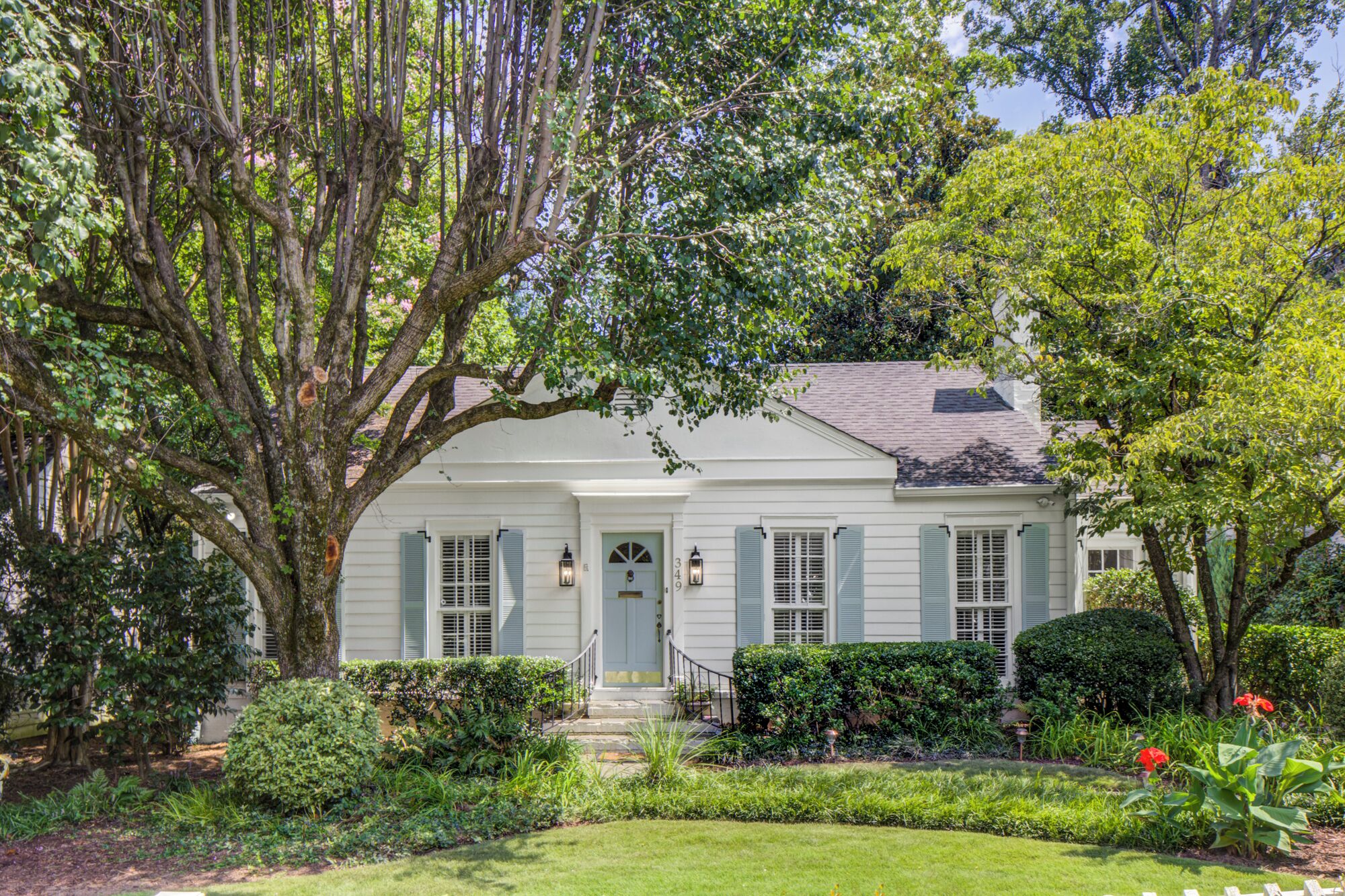 South Buckhead Cottage Walking Distance to Beltline in Collier Hills