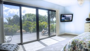 5 bedrooms, desk, iron/ironing board, travel cot - Beautiful Siesta Key (Siesta Key)