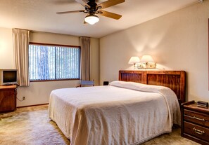 3 Schlafzimmer, Bügeleisen/Bügelbrett, WLAN, Bettwäsche