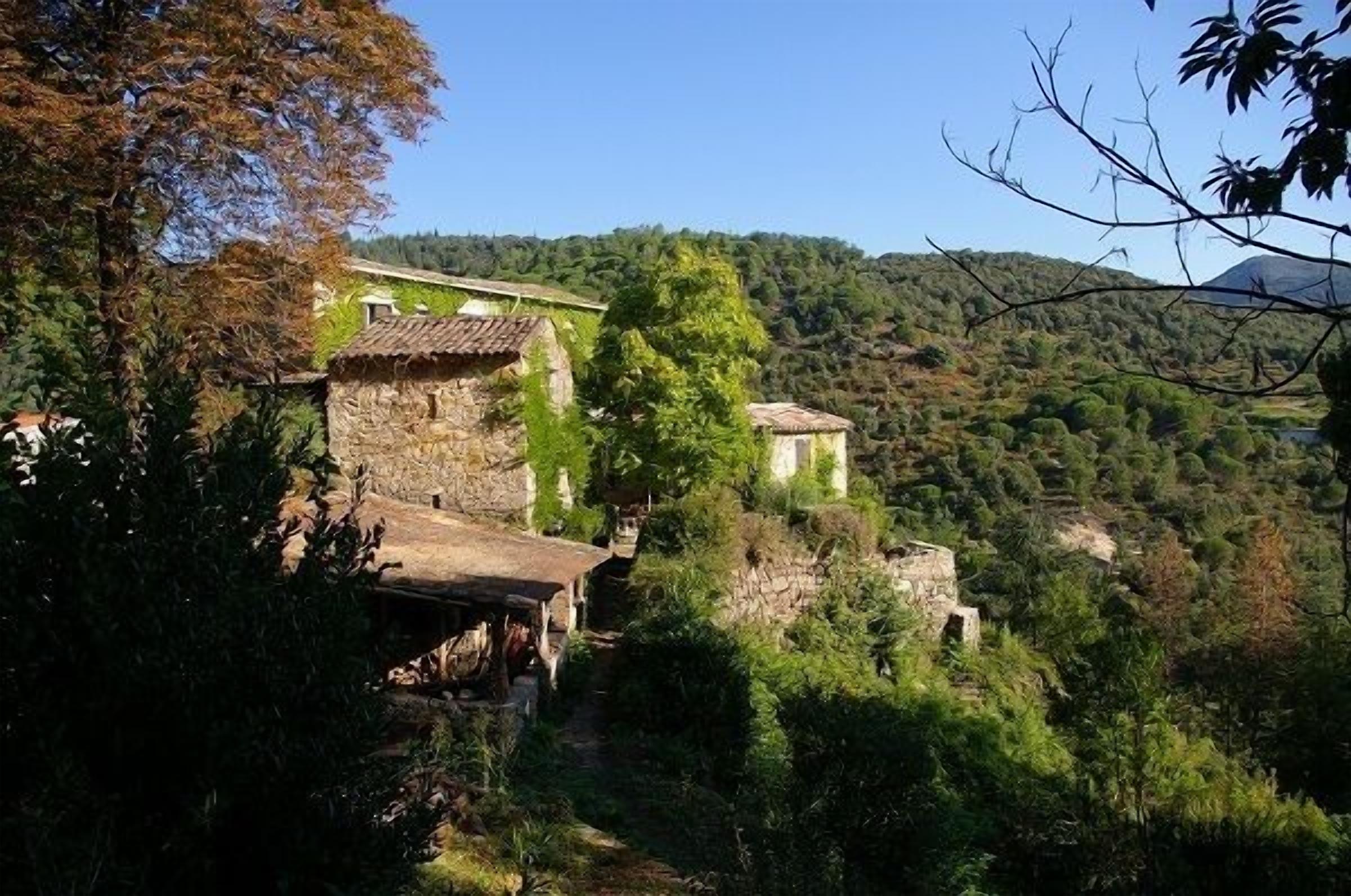 Charming cottage in farmhouse Cevennes - In the country near Lasalle