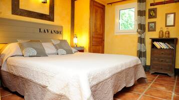 2 chambres, fer et planche Ă repasser, Wi-Fi gratuit, draps fournis