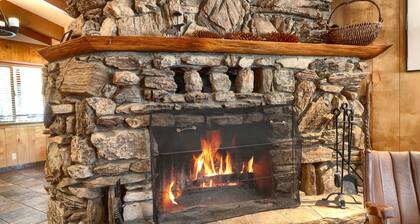 (82) Shehadey's Retreat at The Redwoods In Yosemite