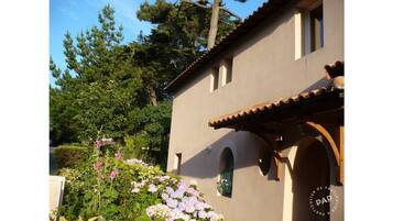 DĂ©tail de lâextĂ©rieur