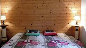 2 chambres, fer et planche Ă repasser, Wi-Fi gratuit, draps fournis