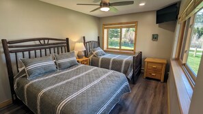 3 bedrooms, iron/ironing board, free WiFi, bed sheets