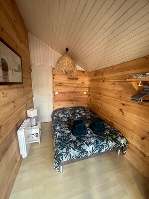 3 chambres, fer et planche Ă repasser, Wi-Fi gratuit, draps fournis
