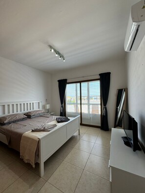 3 Schlafzimmer, Bügeleisen/Bügelbrett, WLAN, Bettwäsche