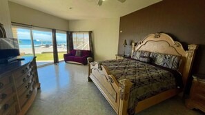 4 bedrooms, desk, internet - Stunning 4 Bedroom Beach Villa on Sandy Beach at Las Palmas Beachfront Resort V6 (Puerto Peñasco)