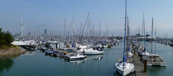 Harbour View 4 - an apartment that sleeps 8 guests in 4 bedrooms