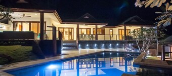 Super deluxe 5 bed room sea view villa with spacious pool in beach resort