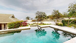 Piscine extérieure