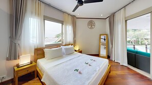 5 間睡房、房內夾萬、書桌、熨斗/熨衫板