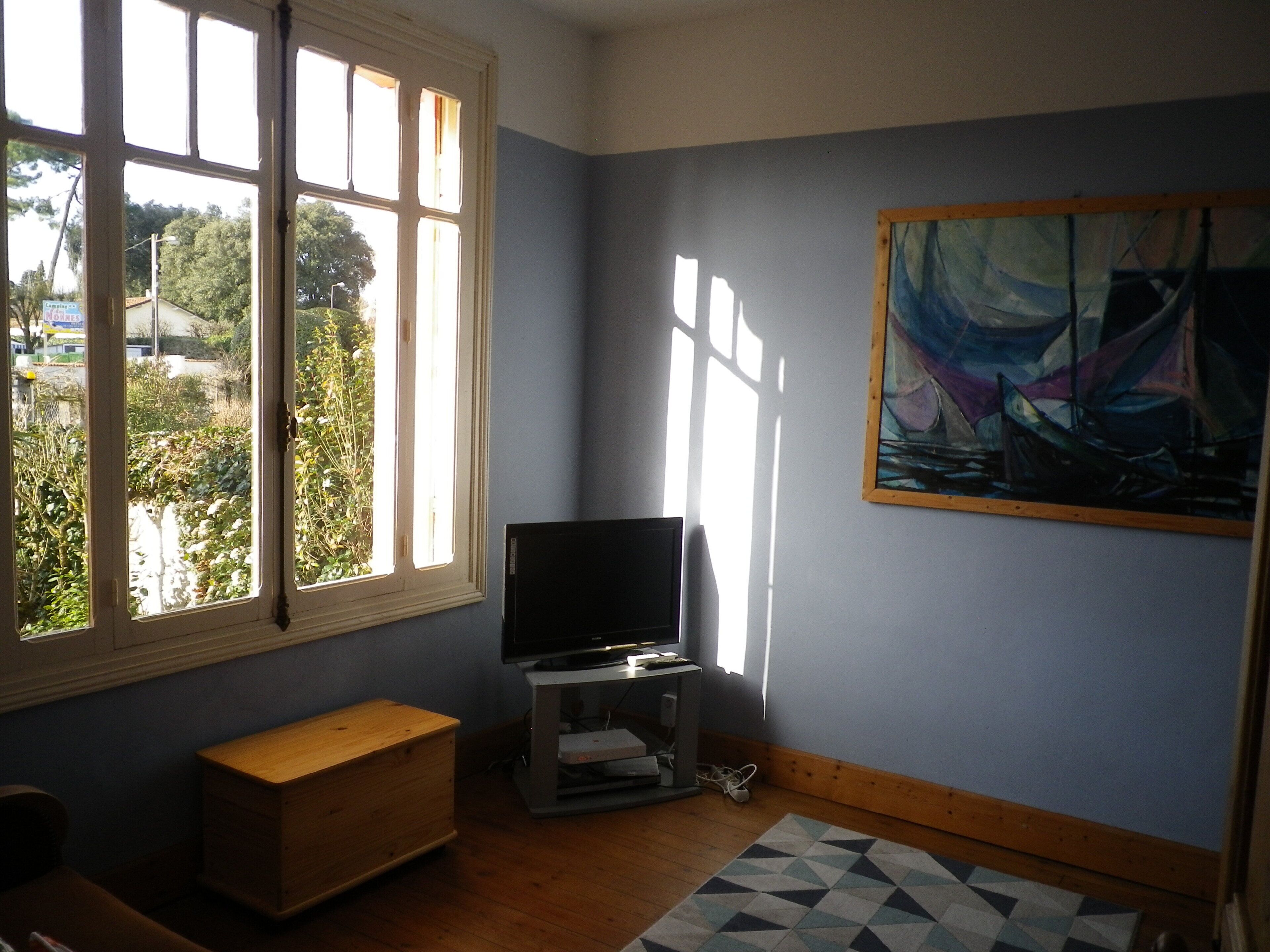 Lovely VILLA. WALK to Beach,restaurants,town,shops family friendly, WIFI, 12pers