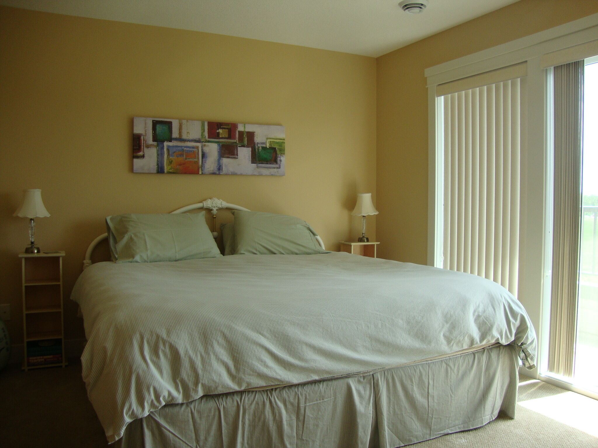 Close to Calgary and Spruce Meadows Esquestrian