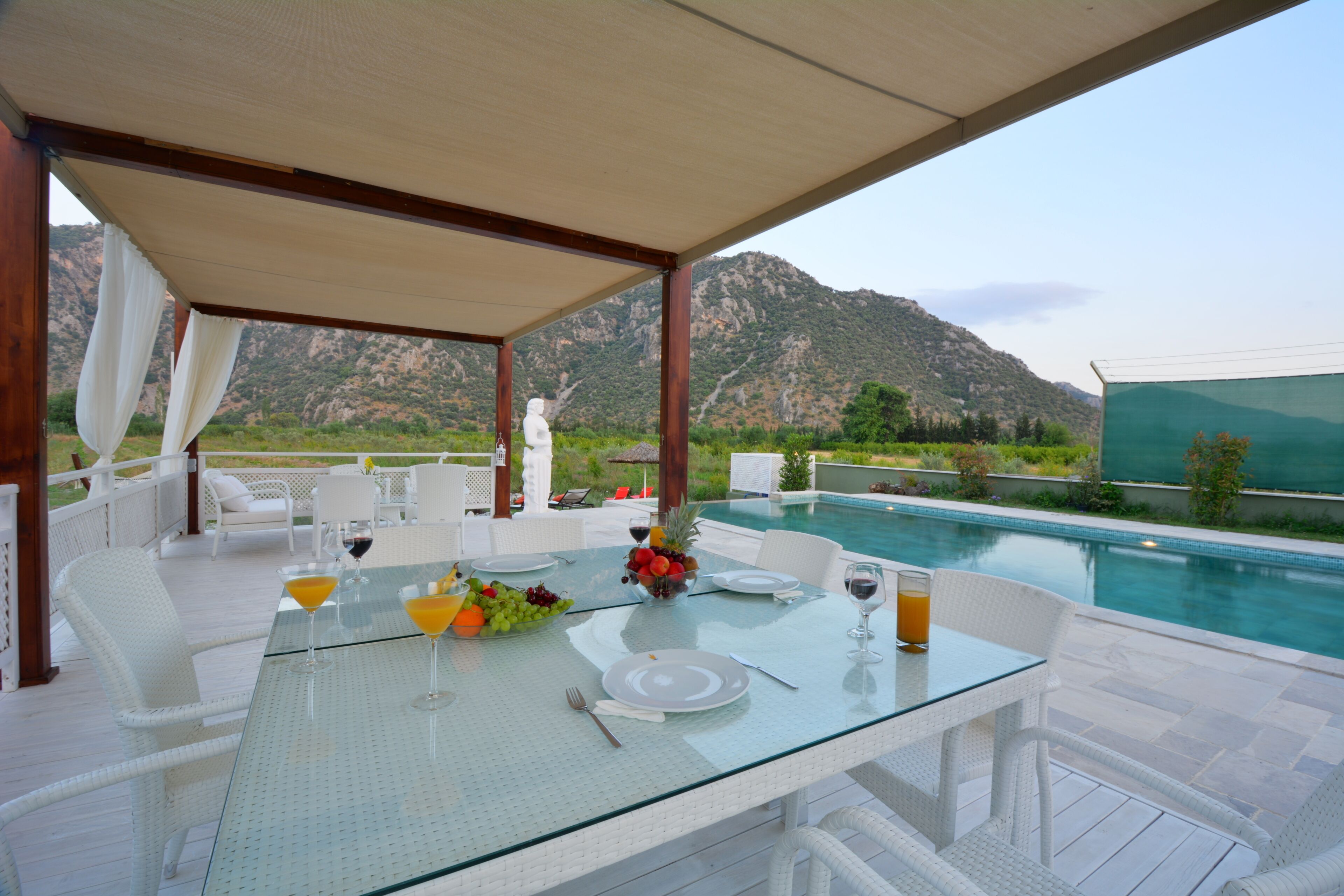 Villa With Private Pool And Panoramic Mountain View
