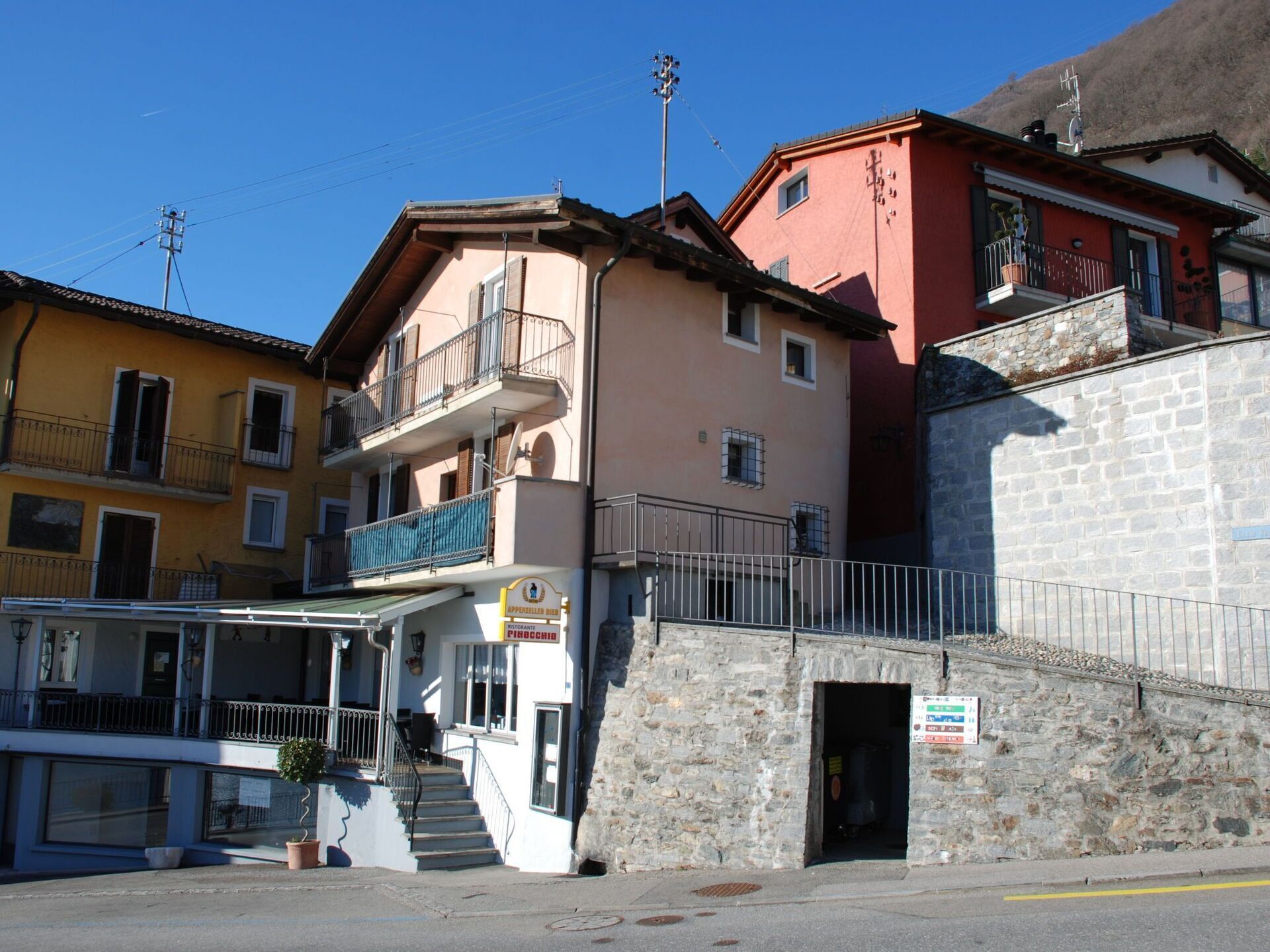 Nice apartment for 4 people with WIFI, TV, balcony, pets allowed and panoramic view