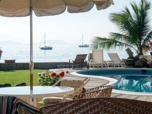 Outdoor pool - Mexican Riviera Beach House - Manzanilllo, Playa De Oro (Club Santiago)