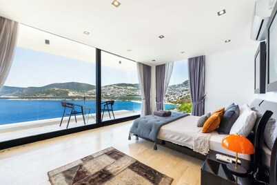  Kalkan Luxury Villa meters away from Beaches with sea views from all rooms