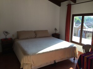2 bedrooms, in-room safe, desk, iron/ironing board