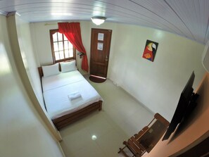 Classic Room, 1 Double Bed, Non Smoking | Rollaway beds, free WiFi, bed sheets - Hostal La Esperanza (Leticia)