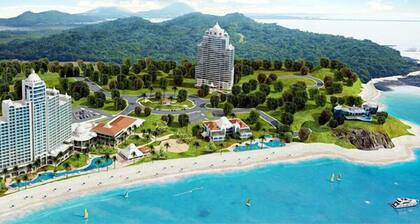 17J Charming Apt with Ocean and Jungle Views