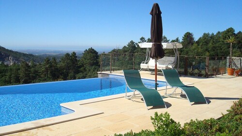 Fabulous Villa with Awesome Coastal Views, Infinity Pool, Luxuriously Appointed