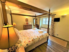 5 habitaciones, tabla de planchar con plancha y wifi gratis