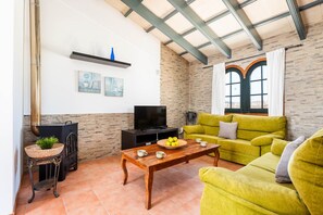 Televisie en een open haard