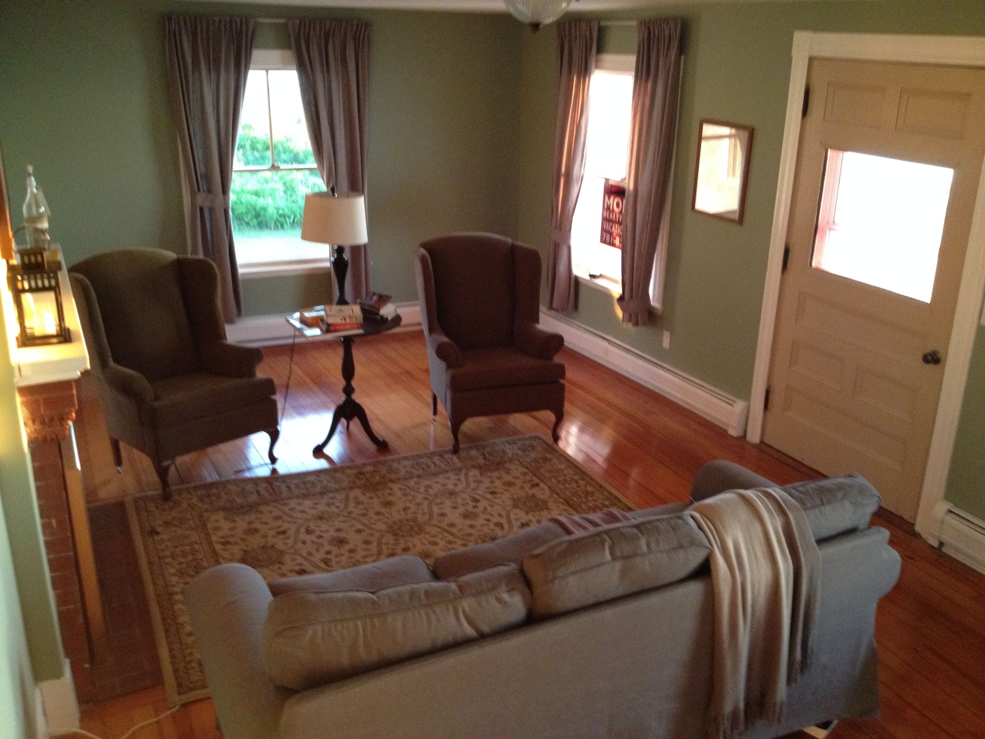 Restored 1910 Victorian Beach House. Brilliant 180 degree ocean view.