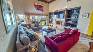 Télévision, Netflix, lecteur de DVD, services de streaming