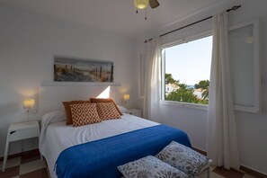 3 Schlafzimmer, Bügeleisen/Bügelbrett, Internetzugang, Bettwäsche