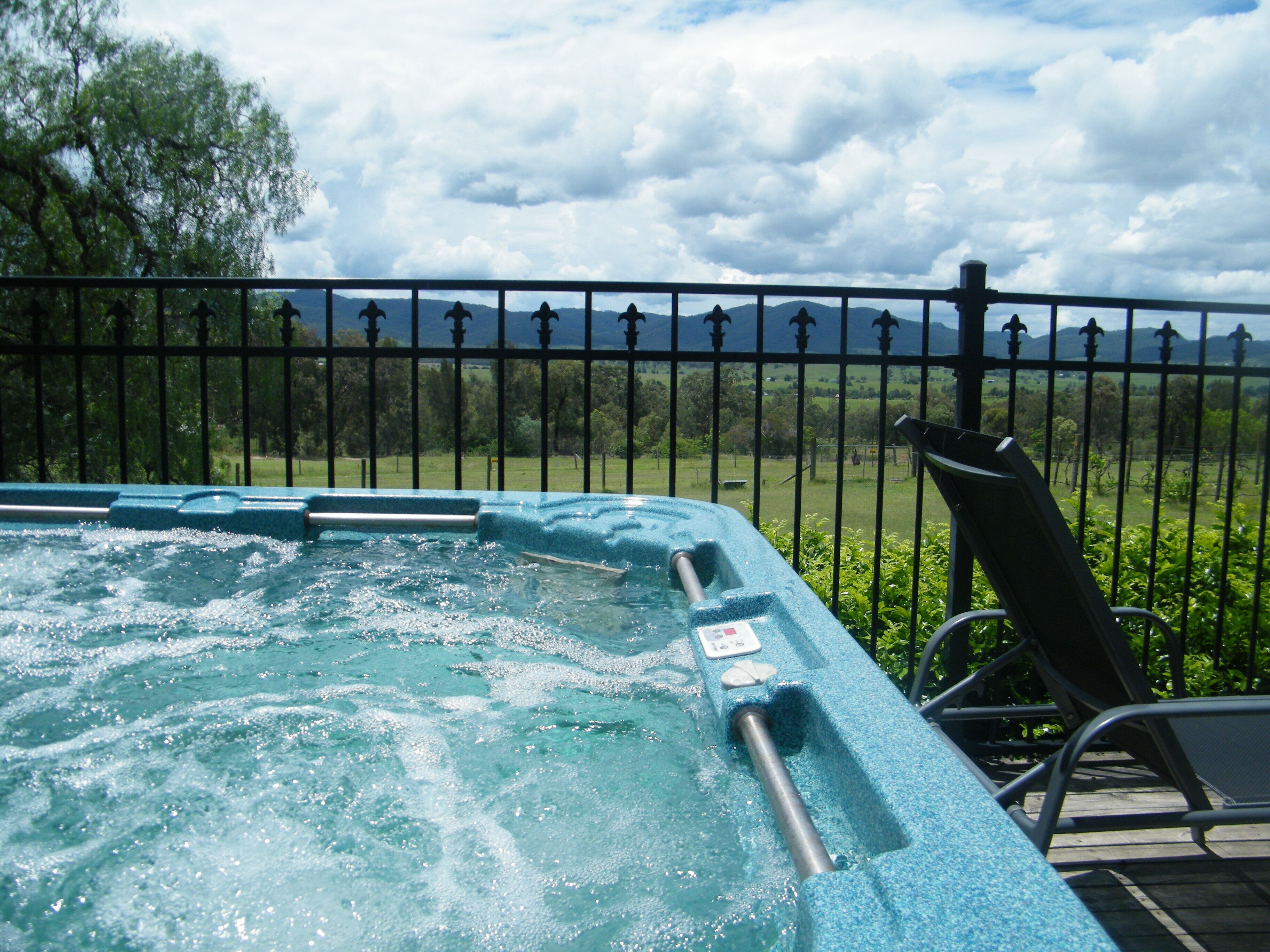 St Peter's at Fairview — image 2