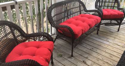 SVR00235 Vain 3 korttelin päässä Forsyth Parkista, ilmainen pysäköintimahdollisuus, joka kulkee kaikkialla