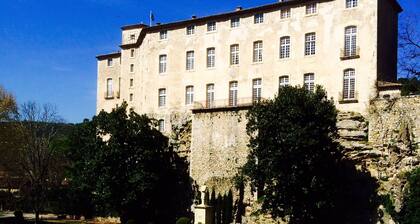 Der alte Stall in Provence (Verte) Entrecasteaux, Var. Küste 50ms, Flughafen 60ms