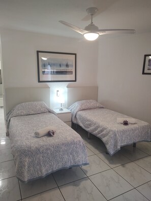 1 bedroom, in-room safe, iron/ironing board, free WiFi