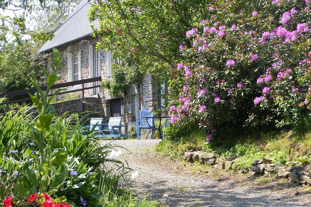 A Farmhouse Gite Surrounded By Apple Orchards And Attractive Garden
