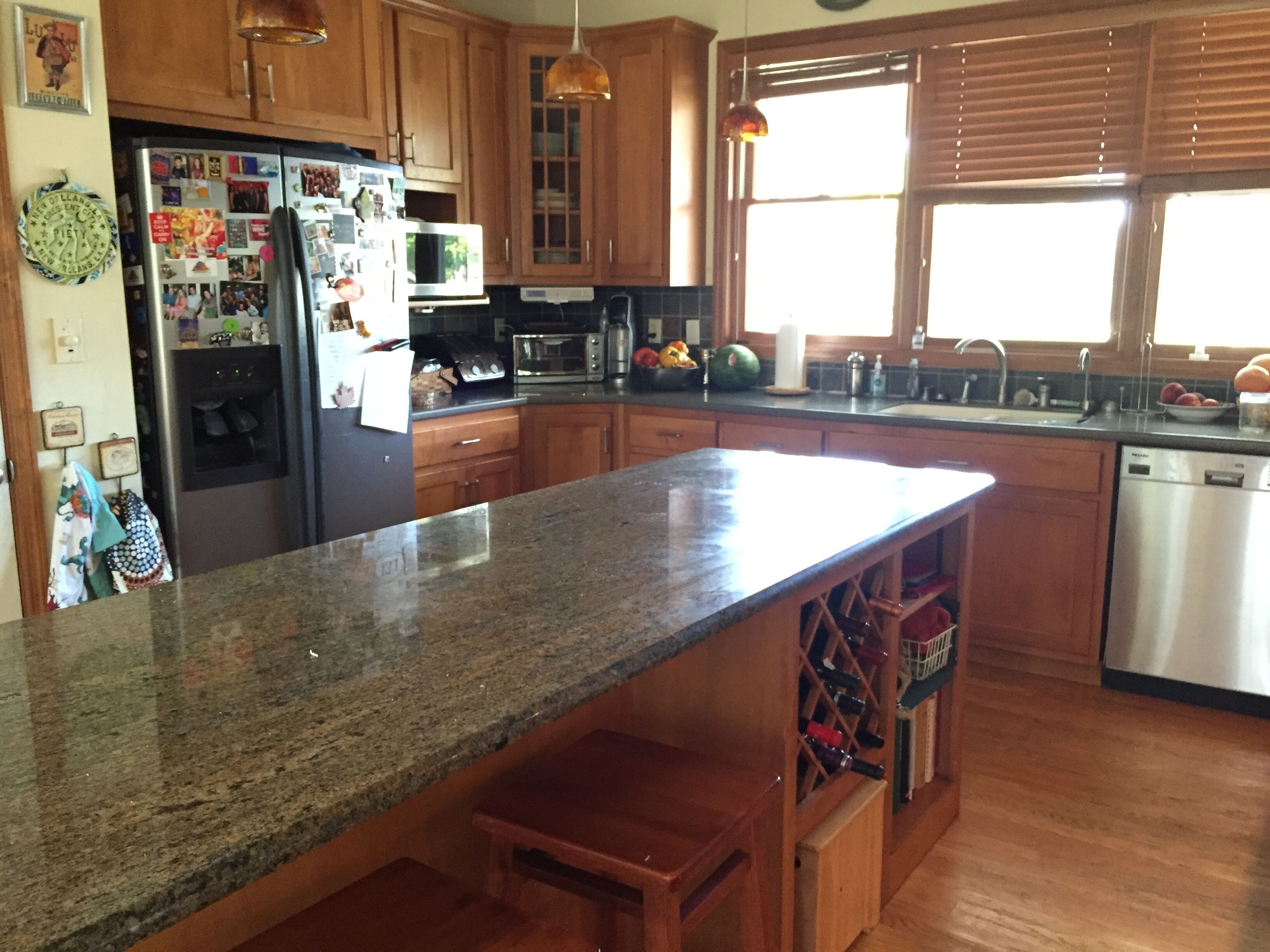 Pamper Yourself In Luxury 1 & 1/2 Miles From All The Action