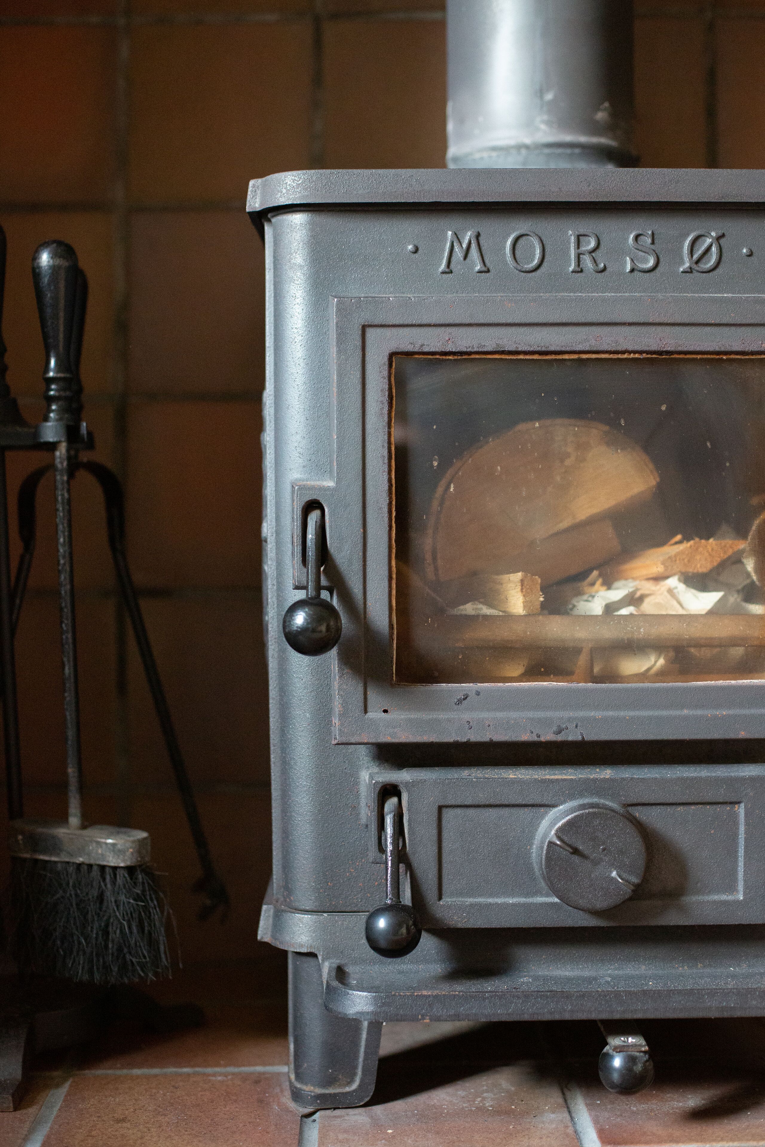 Comfortable Grade II Listed Cottage With Beautiful Views. 