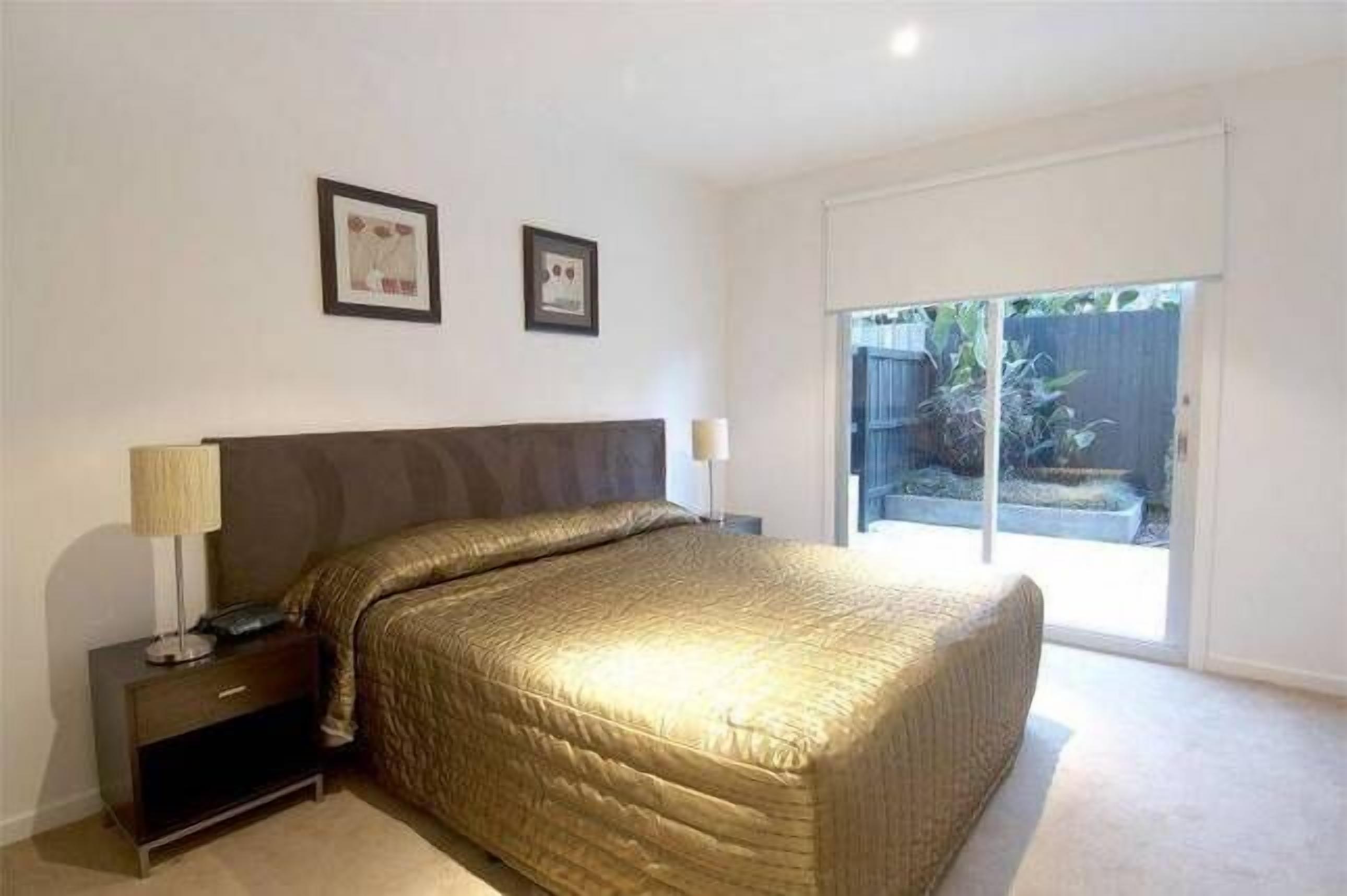 Brighton Bay Luxury Serviced Apartments — image 3