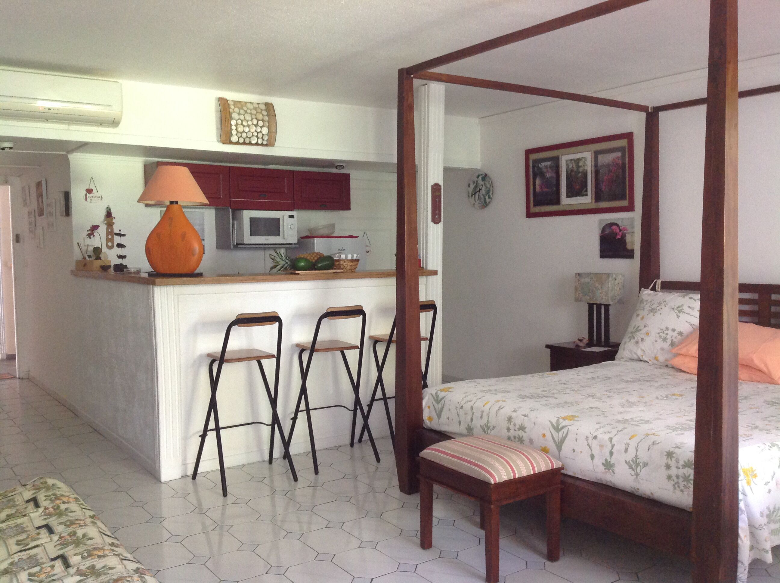 1 chambre, fer et planche à repasser, lit parapluie, Wi-Fi gratuit