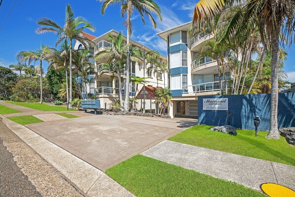 Exterior - MAINSAIL 3 - Walking distance to Town Beach (Port Macquarie)