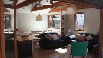 Smart TV, DVD player, books, video library