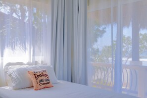 5 makuuhuonetta, tallelokero huoneessa, vauvan matkasänky, Wi-Fi