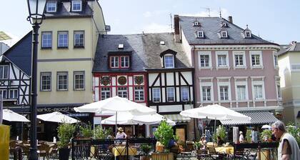 Moderne **** Ferienwohnung in ruhiger Lage