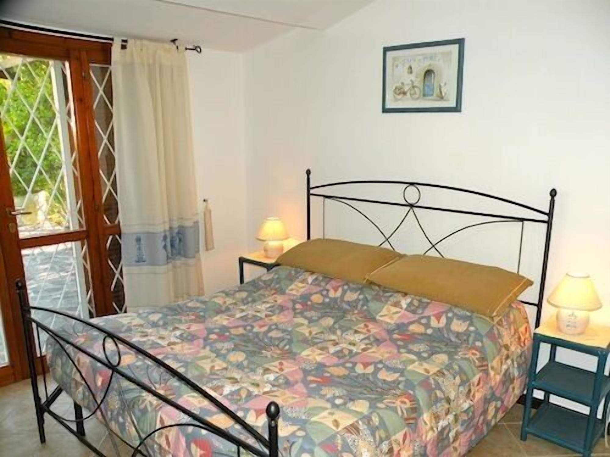 Villa 500 m from the beach of Simius