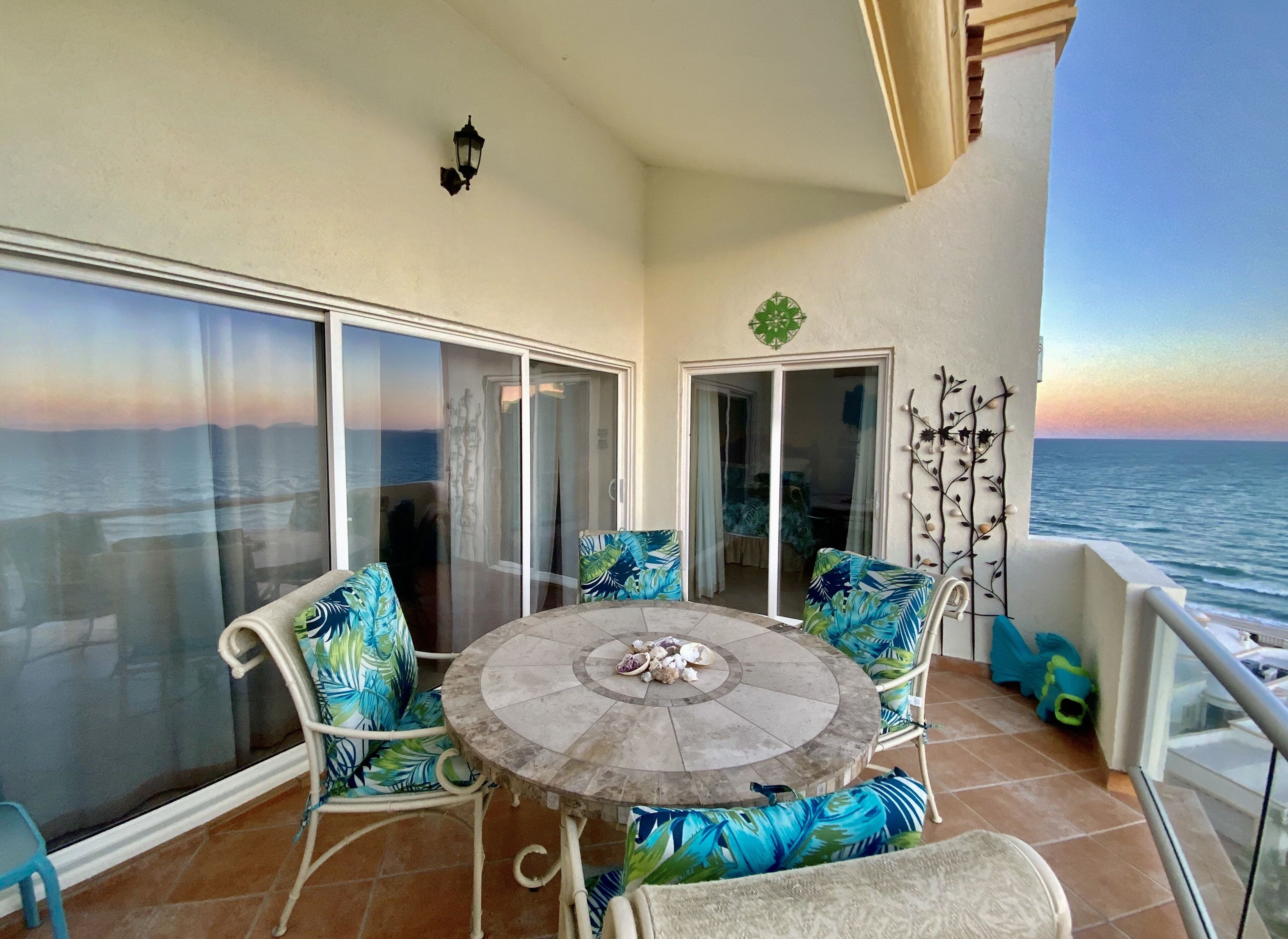 Spectacular 1 Bedroom Condo on Sandy Beach at Las Palmas  Resort B-702