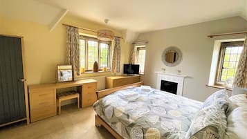 4 chambres, fer et planche à repasser, Wi-Fi gratuit, draps fournis
