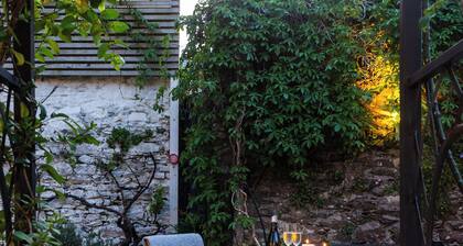 Sunday Times "UK Best Coastal Holiday Cottages" 10 Secs Walk from Sandy Beaches